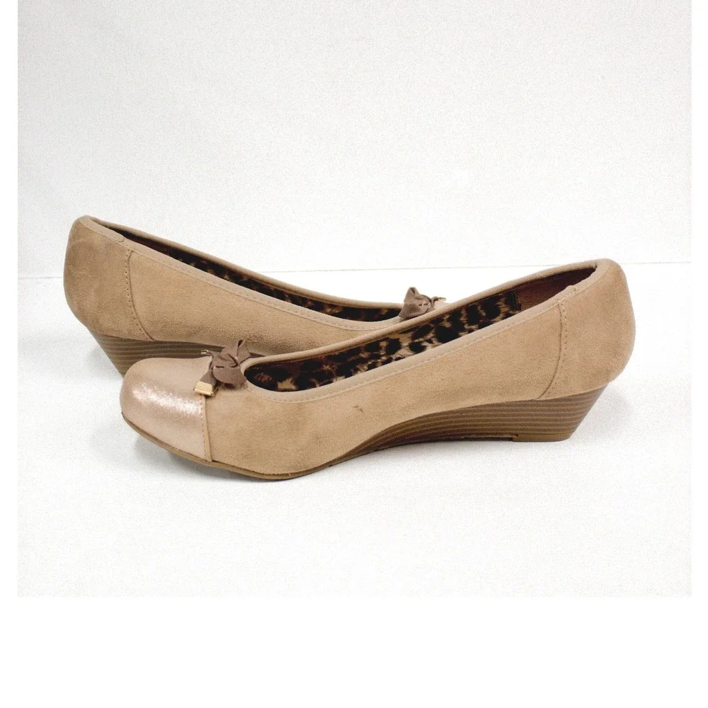 Madden Girl Shoes by STEVE MADDEN 'UMA' Wedge Low Heel Size 8 M